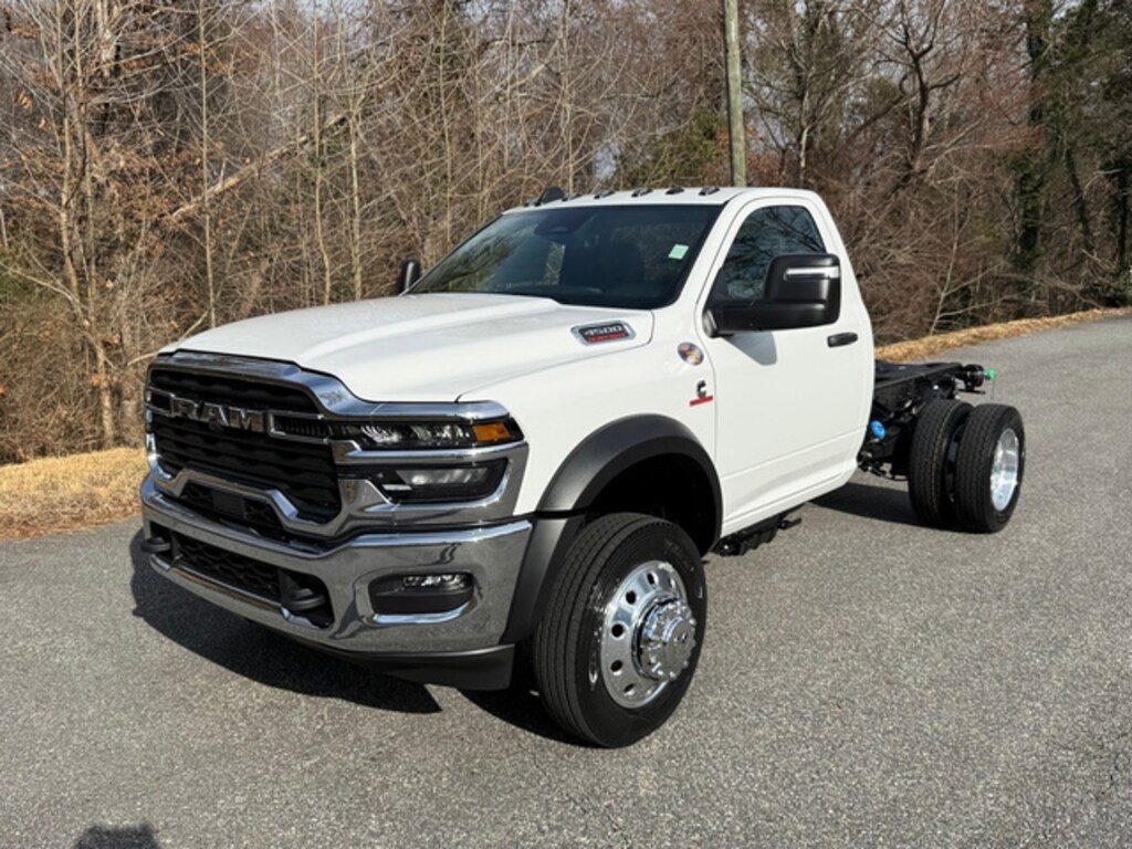 New 2026 Ram 4500 Chassis Cab Tradesman R/C 4WD 60CA Cummins Pickup