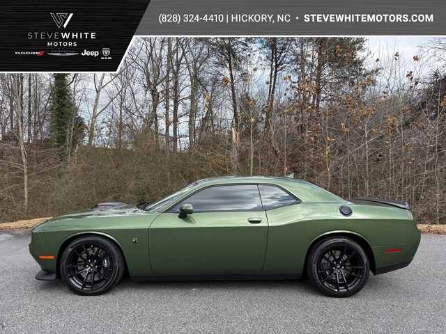 2021 Dodge Challenger R/T's photo