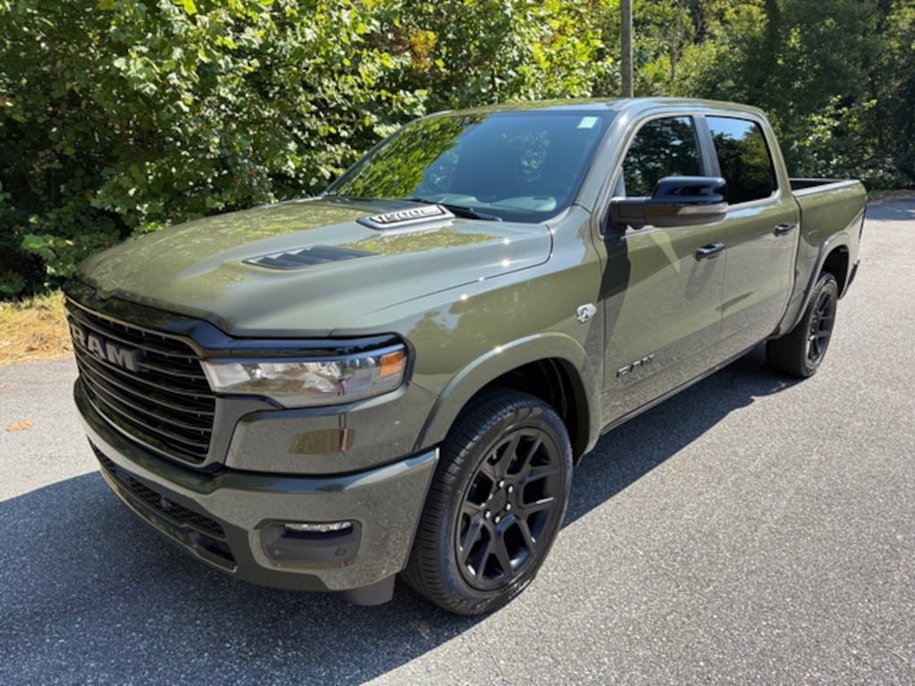 New 2026 Ram 1500 Laramie Crew Hemi 4WD Night Edition Pickup
