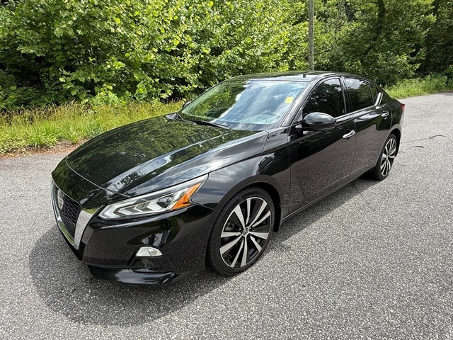 Used 2019 Nissan Altima Platinum with VIN 1N4BL4FW4KC164071 for sale in Connelly Springs, NC
