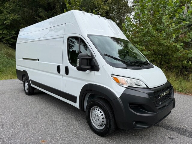 2024 Ram ProMaster 3500 Cargo Van photo 4