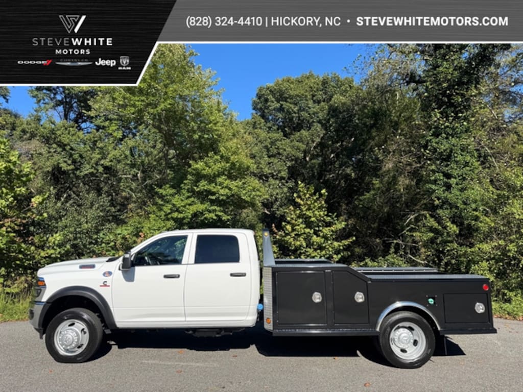 New 2026 Ram 5500 Chassis Cab Tradesman Crew 4WD 84 CA Cummins Pickup