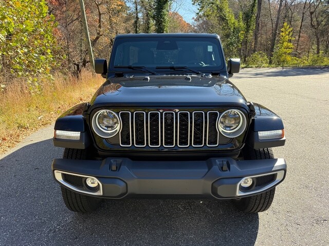 2026 Jeep Wrangler Sahara Sport photo 3