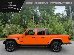 New 2025 Jeep Gladiator WILLYS 4X4 Pickup S18497 in Hickory, NC