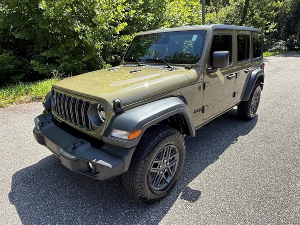 New 2026 Jeep Wrangler 4-DOOR SPORT S Sport Utility