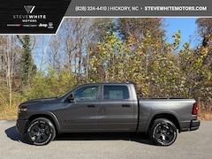 2026 Ram 1500 Big Horn Crew 4WD Hurricane Night Edition Pickup