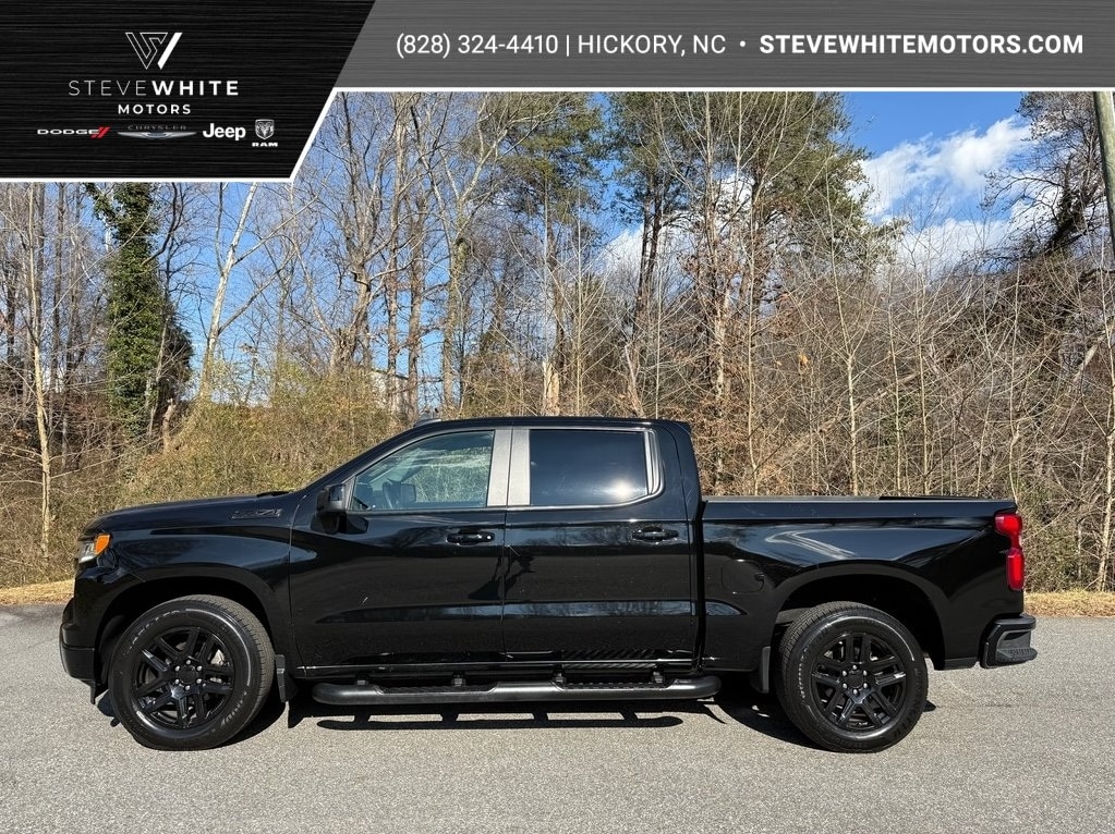 2023 Chevrolet Silverado Base's photo