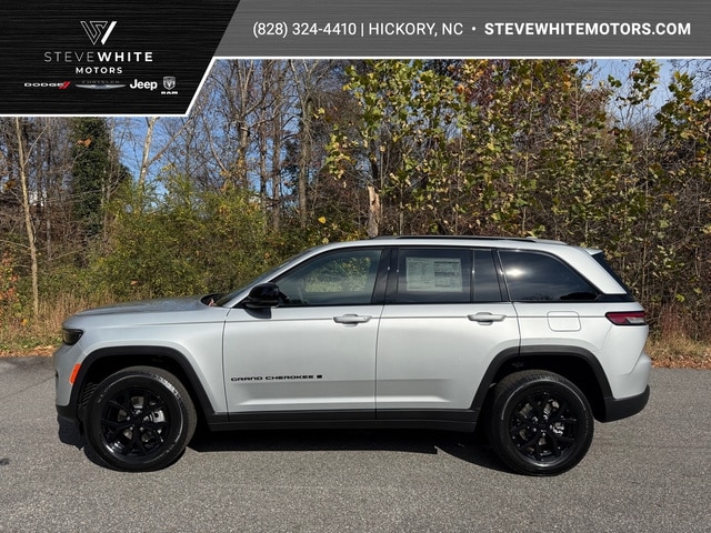 2025 Jeep Grand Cherokee Altitude's photo