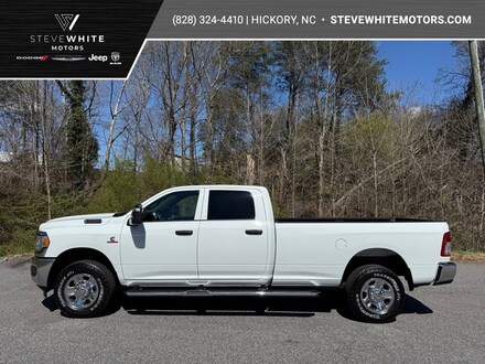 2024 Ram 3500 Tradesman Crew 4WD Cummins LWB Truck Crew Cab