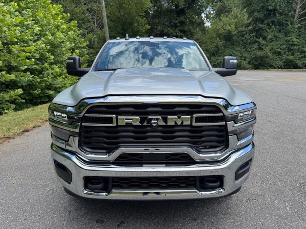 New 2025 Ram 3500 Chassis Cab Tradesman Crew 4WD Gooseneck Body Pickup