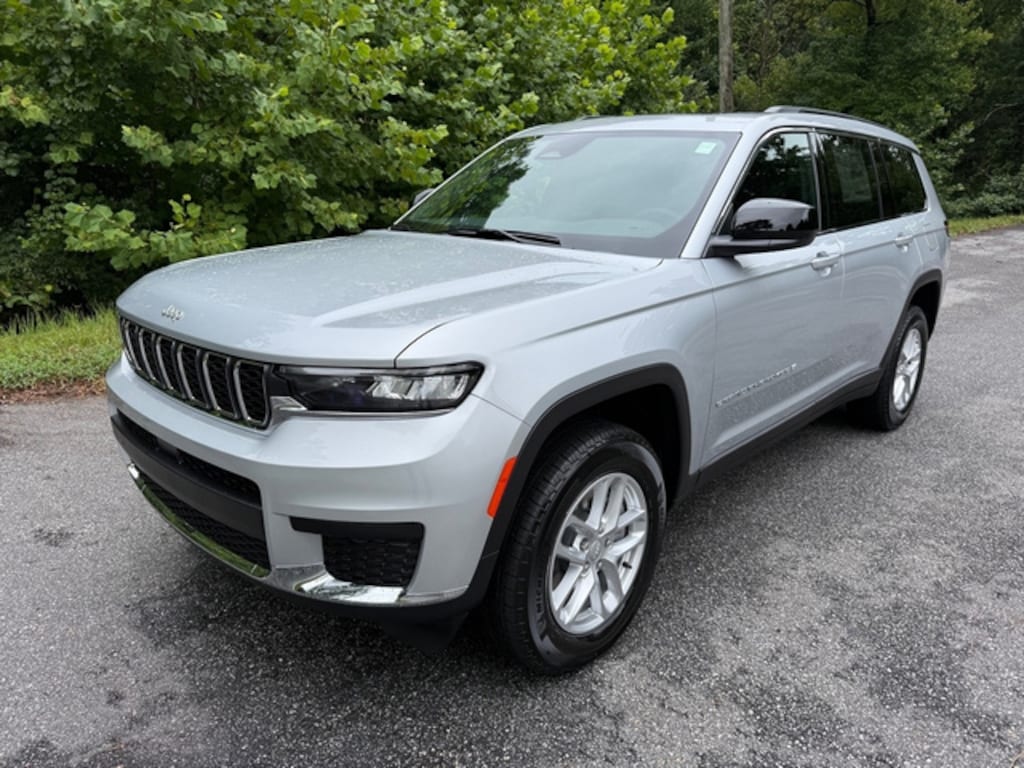 New 2025 Jeep Grand Cherokee L Laredo X 4WD Luxury Tech Sport Utility
