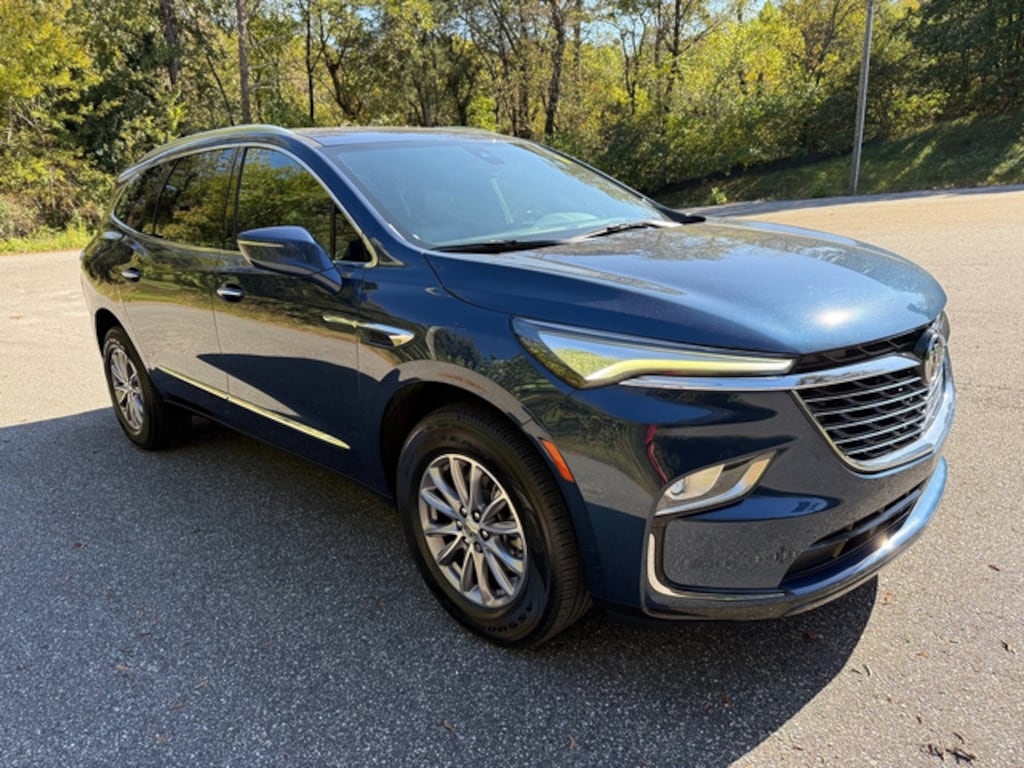Used 2023 Buick Enclave Essence SUV