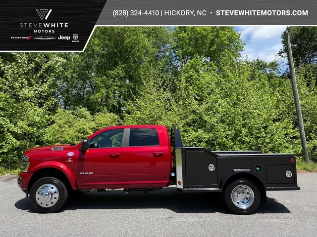 2026 RAM 4500 Big Horn 4X4 Crew Cab DRW 173" WB's photo