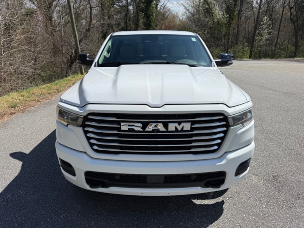 New 2026 Ram 1500 Laramie Crew Hemi 4WD Pickup