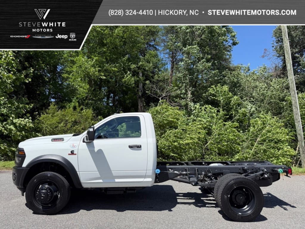 New 2025 Ram 5500 Chassis Cab Tradesman R/C 4WD 60CA Cummins Pickup
