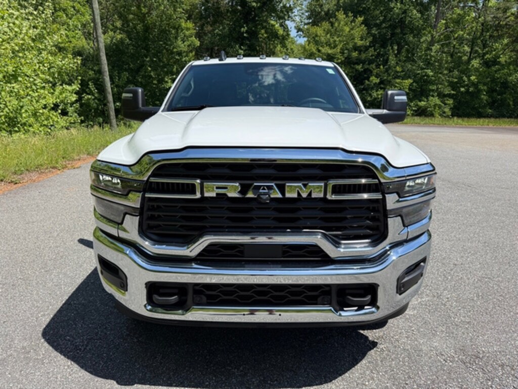 New 2026 Ram 2500 Tradesman Crew 4WD Cummins LWB Pickup