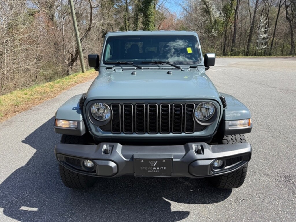 Used 2024 Jeep Gladiator Nighthawk Body Color Hard Top Truck Crew Cab
