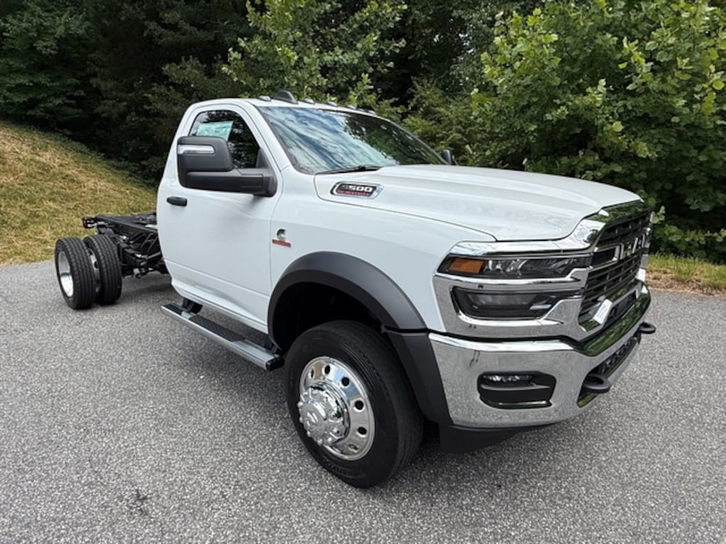 New 2026 Ram 5500 Chassis Cab Tradesman R/C 4WD 84 CA Cummins Pickup