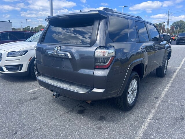 2019 Toyota 4Runner SR5 Premium photo 3