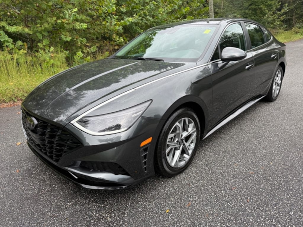 Used 2023 Hyundai Sonata SEL Sedan