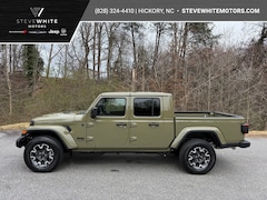 New 2026 Jeep Gladiator SAHARA 4X4 Pickup S19541 in Hickory, NC