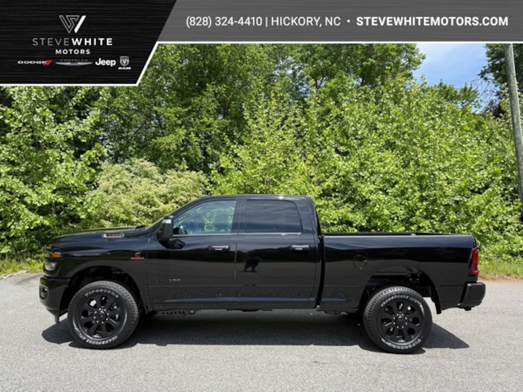 New 2026 Ram 2500 Big Horn Crew 4WD Cummins SWB Night Edition Pickup