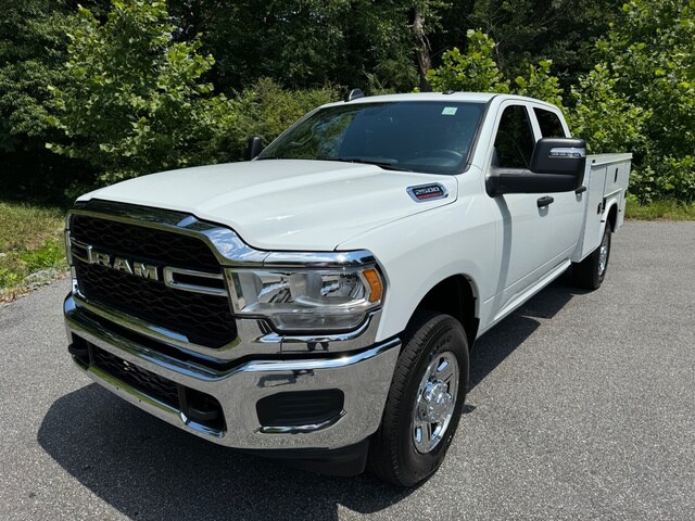 2024 Ram 2500 Tradesman photo 2