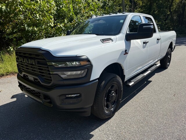 2026 Ram 3500 Tradesman photo 2