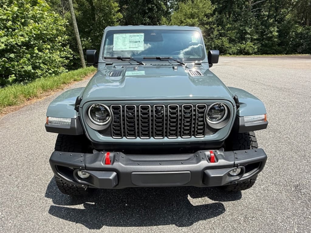 New 2026 Jeep Gladiator Rubicon X Body Color Hard Top Pickup
