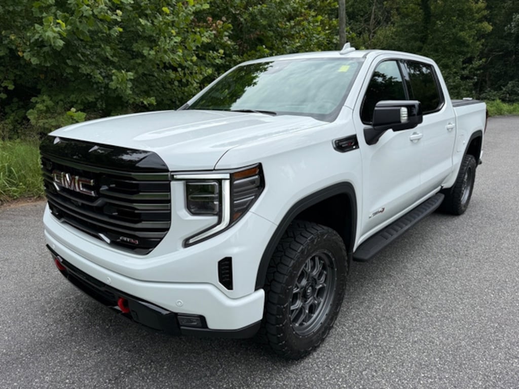 Used 2025 GMC Sierra 1500 AT4 Truck Crew Cab