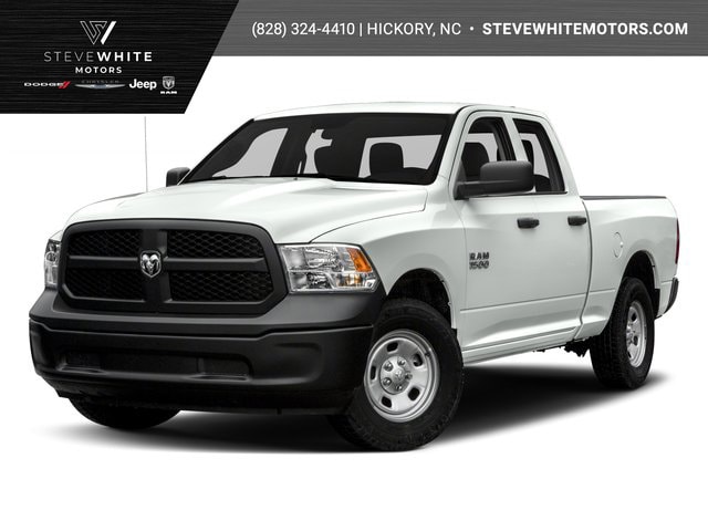 2017 RAM 1500 Express 4x4 Quad Cab 6'4's photo