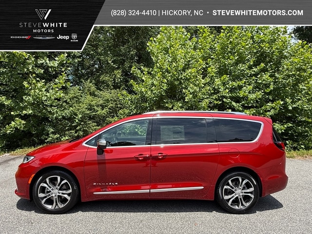 2026 Chrysler Pacifica Passenger Van 