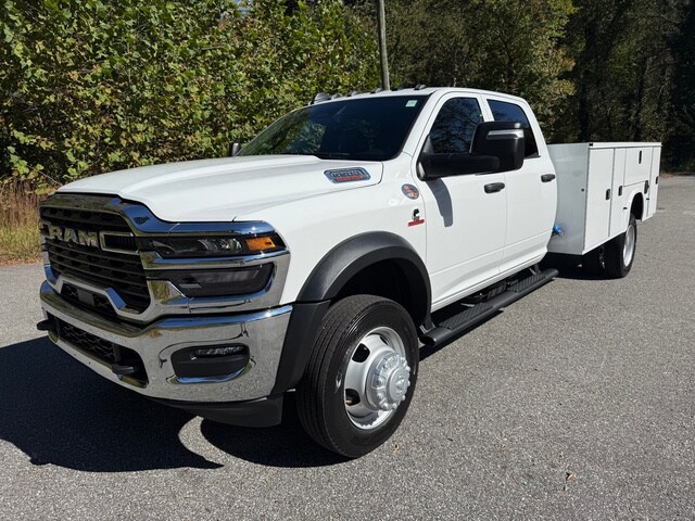 2026 Ram 5500 Tradesman photo 2