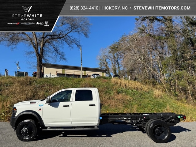 2026 RAM Ram 5500 Chassis Cab Big Horn's photo