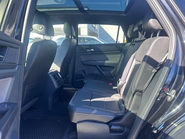 2022 Volkswagen Atlas Cross Sport SE Technology photo 4