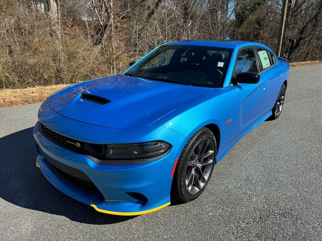 Used 2023 Dodge Charger Scat Pack with VIN 2C3CDXGJ0PH639627 for sale in Newton, NC