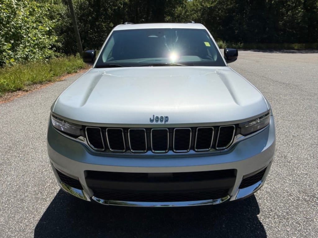 Used 2022 Jeep New Grand Cherokee Limited SUV