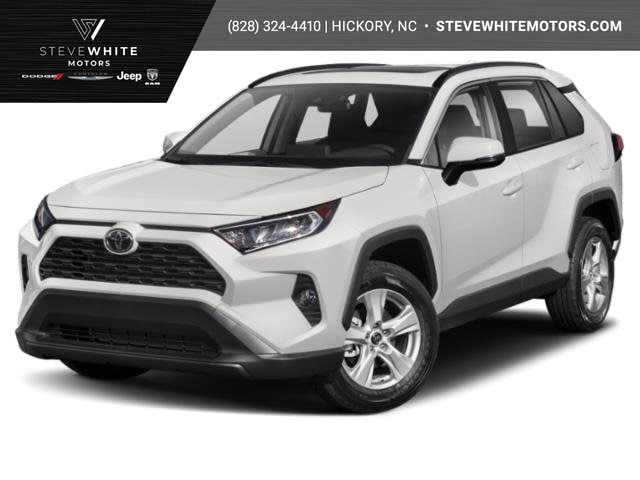 2020 Toyota RAV4 XLE's photo