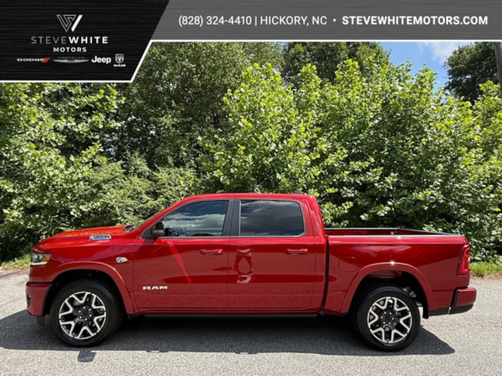 New 2026 Ram 1500 Laramie Crew Hemi 4WD Pickup