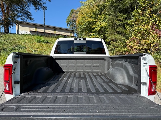 2026 RAM 2500 Laramie - Photo 9