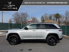 2026 Jeep Grand Cherokee Laredo Altitude 4WD Sport Utility