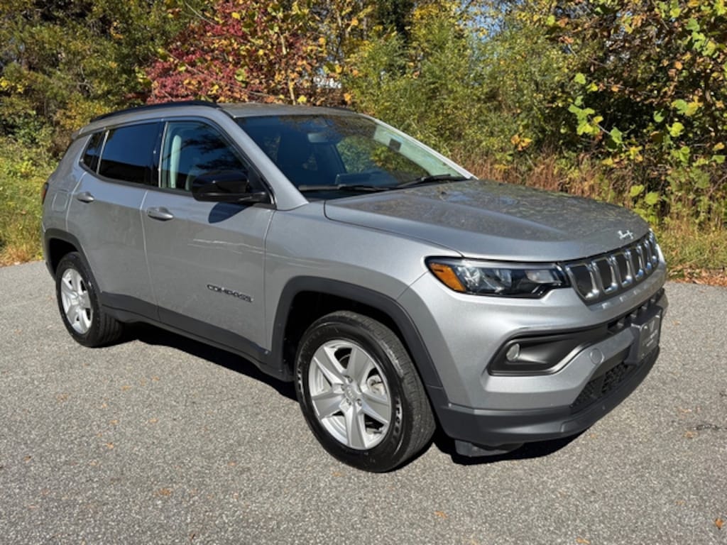 Used 2022 Jeep Compass Latitude 4WD SUV