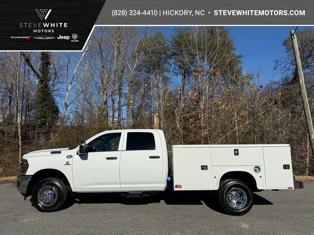 2026 RAM Ram 3500 Chassis Cab Tradesman's photo