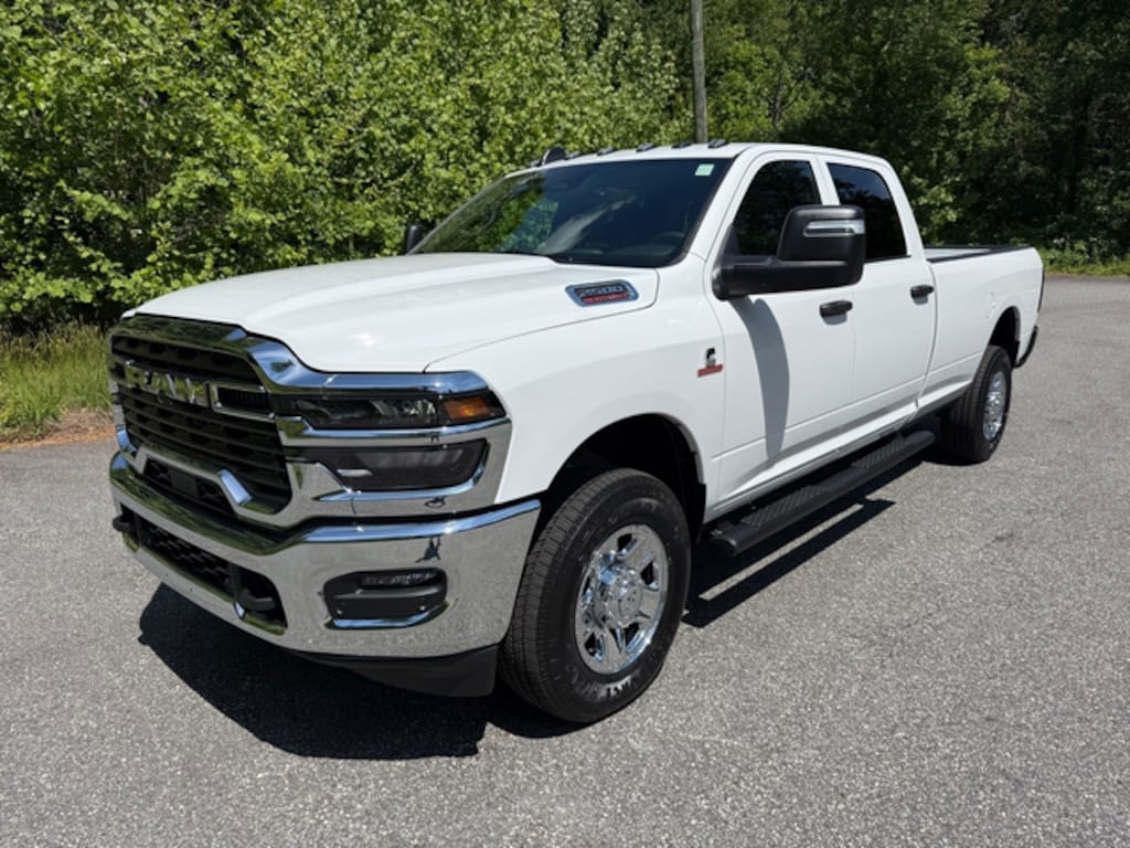 New 2026 Ram 2500 Tradesman Crew 4WD Cummins LWB Pickup