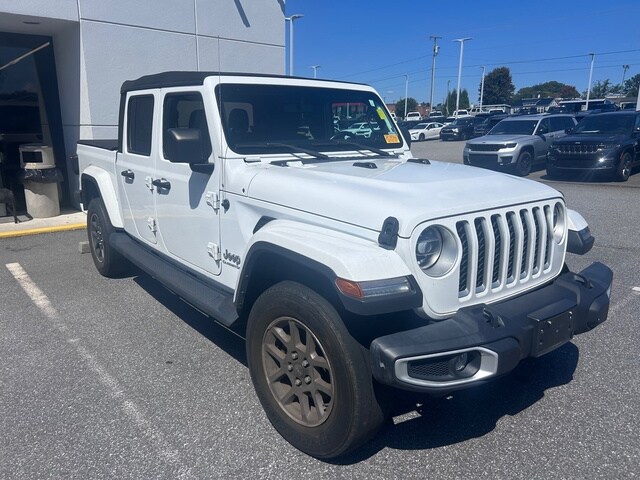 2022 Jeep Gladiator Overland photo 2