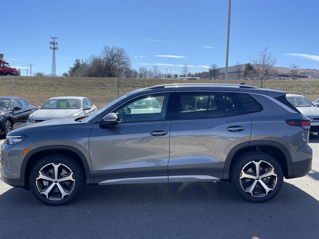 New 2026 Volkswagen Tiguan 2.0T SE 4MOTION Sport Utility