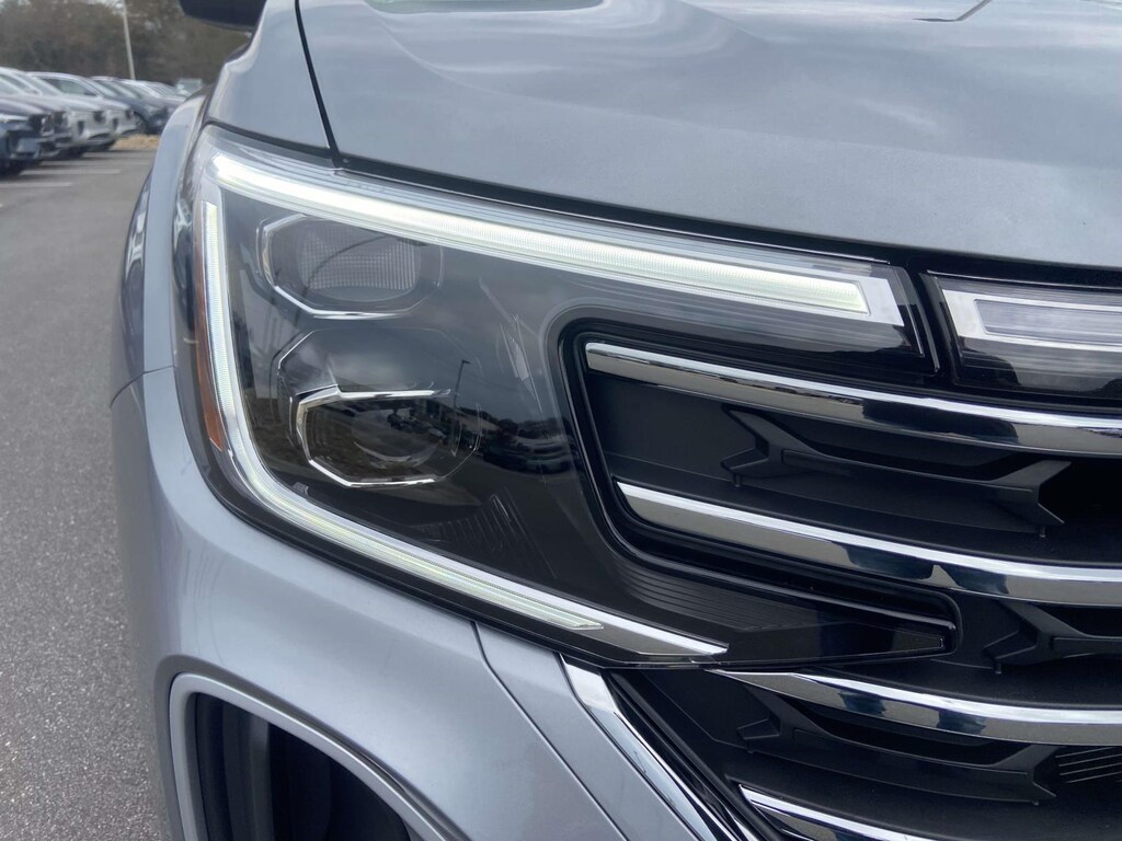 New 2026 Volkswagen Atlas 2.0T SE w/Technology Sport Utility