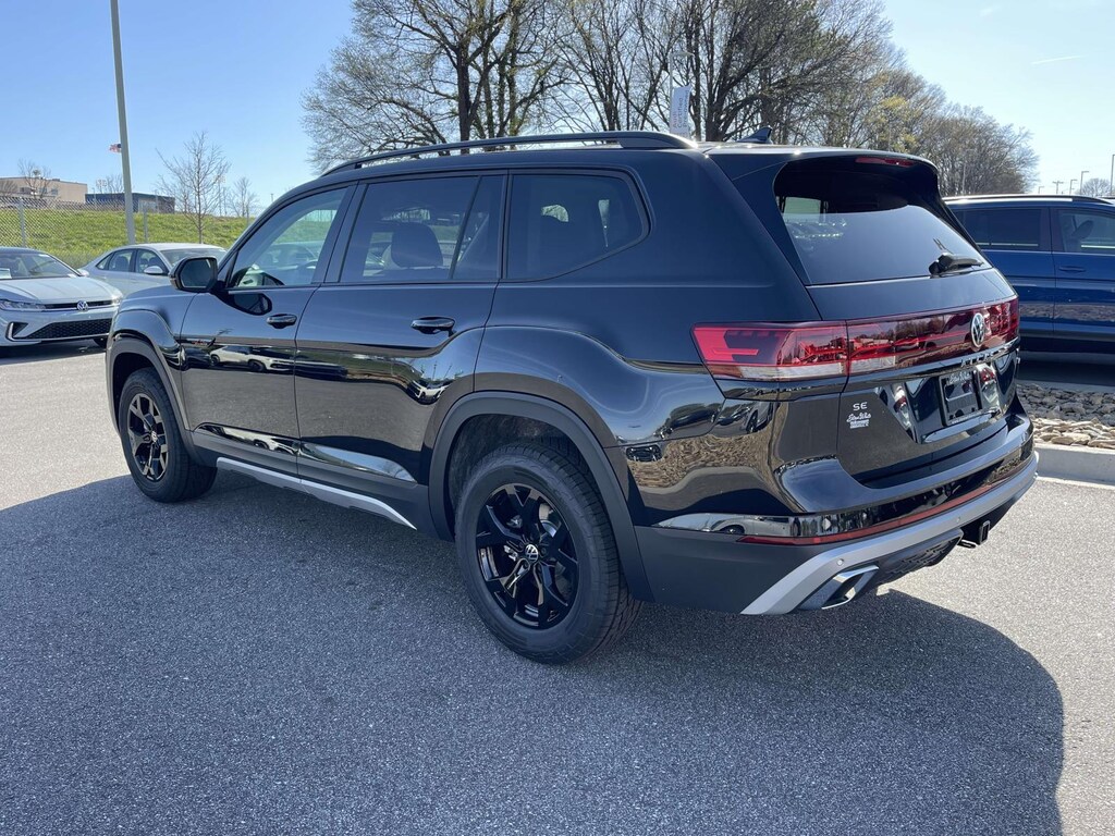 New 2026 Volkswagen Atlas 2.0T Peak Edition Sport Utility