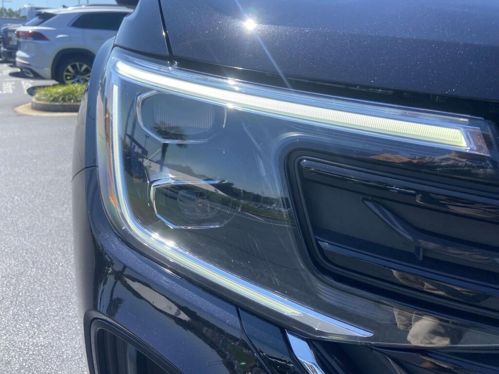 Certified 2024 Volkswagen Atlas Cross Sport 2.0T SE w/Technology FWD Sport Utility