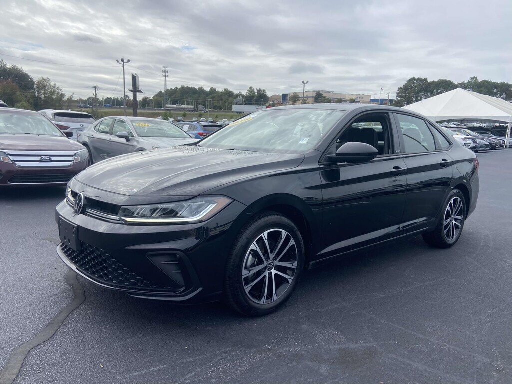 Used 2025 Volkswagen Jetta Sport Auto Car